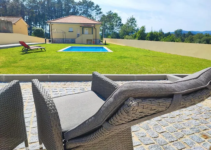 Casa Fronteirica - 2 Casas Com Piscina Privada